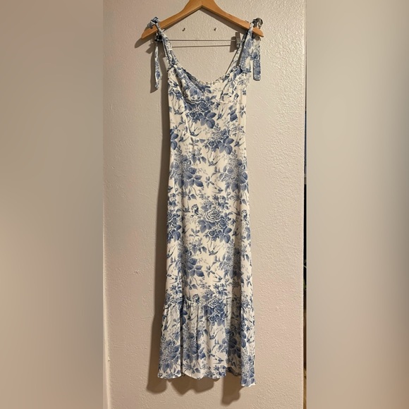 Reformation Blue Nikita Dress in Pompadour, Size 4 - Picture 4 of 9